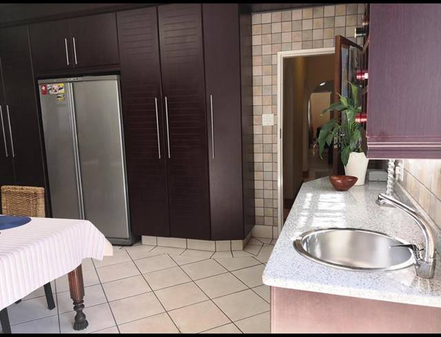 4 BEDROOM HOUSE FOR SALE IN SUNWARD PARK